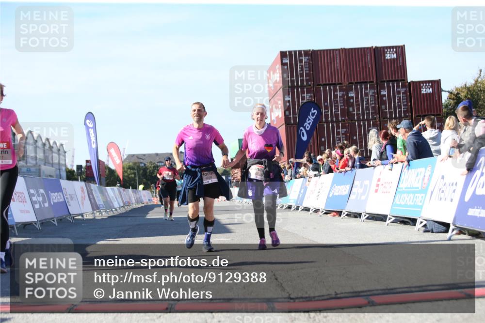 03.10.2025 - Köhlbrandbrückenlauf Jannik Wohlers http://msf.ph/oto/9129388 03.10.2025 13:43:17 Ziel 4238, 5021, 5464, 6463, 6711 meine-sportfotos.de