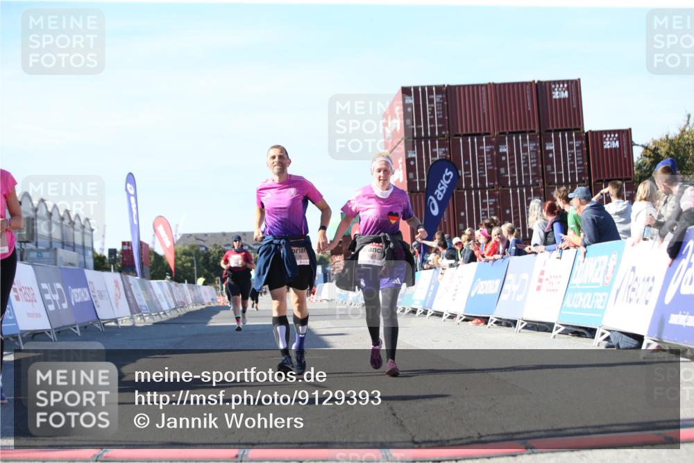 03.10.2025 - Köhlbrandbrückenlauf Jannik Wohlers http://msf.ph/oto/9129393 03.10.2025 13:43:17 Ziel 4238, 5021, 5464, 6463, 6711 meine-sportfotos.de