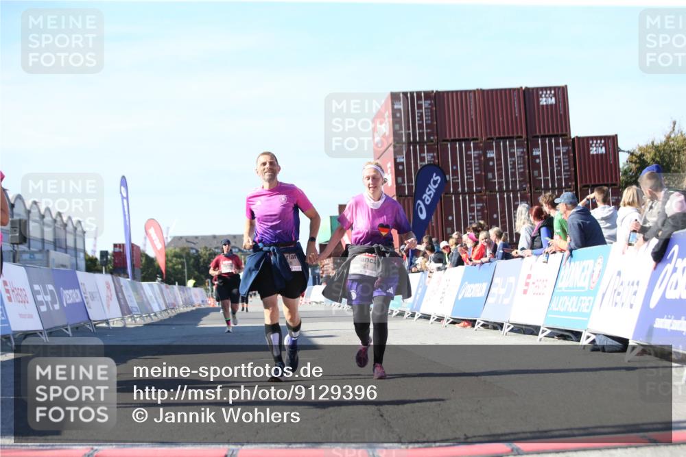 03.10.2025 - Köhlbrandbrückenlauf Jannik Wohlers http://msf.ph/oto/9129396 03.10.2025 13:43:17 Ziel 4238, 5021, 5464, 6463, 6711 meine-sportfotos.de