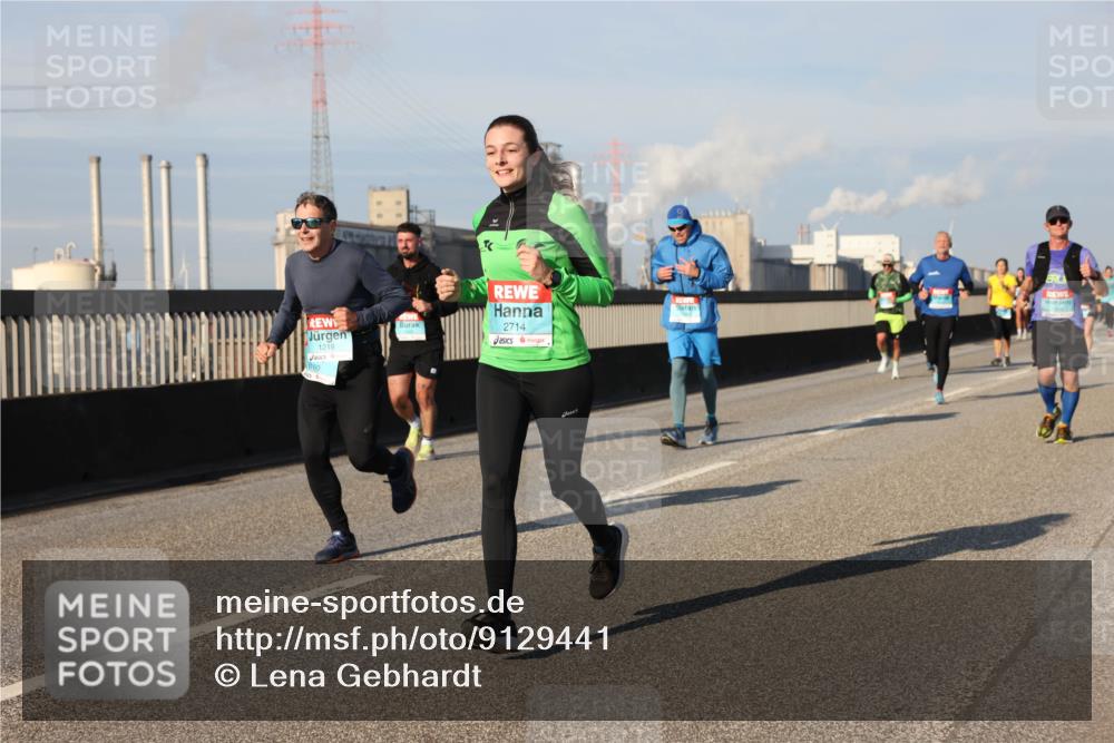 03.10.2025 - Köhlbrandbrückenlauf Lena Gebhardt http://msf.ph/oto/9129441 03.10.2025 09:48:54 Position 2 2714, 1218, 160, 6 meine-sportfotos.de