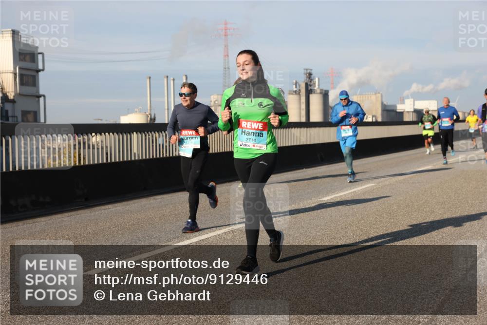 03.10.2025 - Köhlbrandbrückenlauf Lena Gebhardt http://msf.ph/oto/9129446 03.10.2025 09:48:54 Position 2 1218, 2714 meine-sportfotos.de