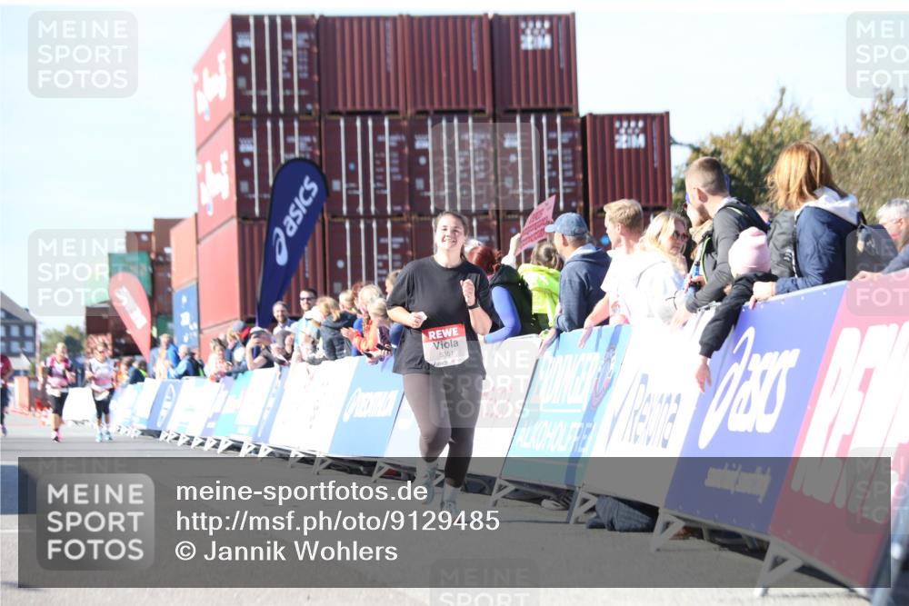 03.10.2025 - Köhlbrandbrückenlauf Jannik Wohlers http://msf.ph/oto/9129485 03.10.2025 13:43:49 Ziel 5351 meine-sportfotos.de