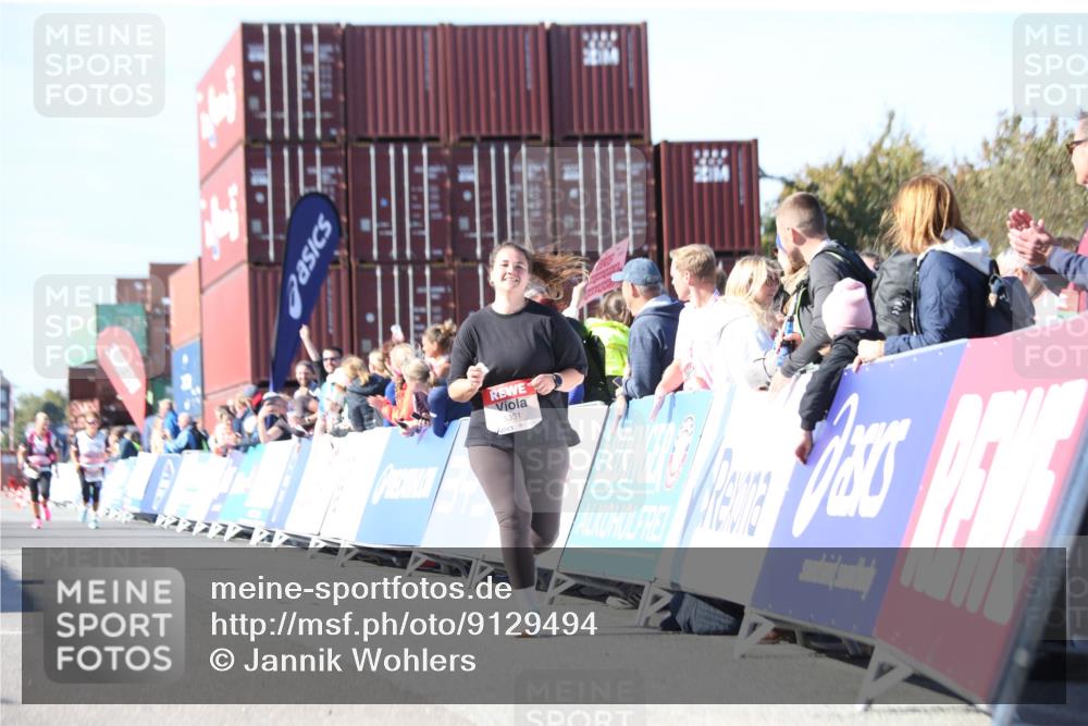 03.10.2025 - Köhlbrandbrückenlauf Jannik Wohlers http://msf.ph/oto/9129494 03.10.2025 13:43:49 Ziel 5351 meine-sportfotos.de