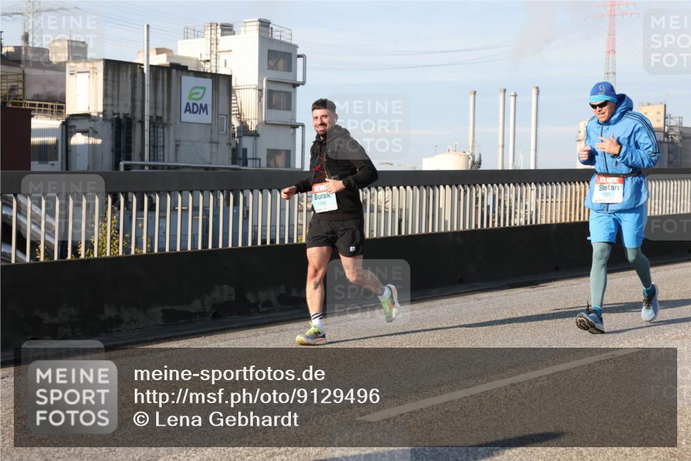 03.10.2025 - Köhlbrandbrückenlauf Lena Gebhardt http://msf.ph/oto/9129496 03.10.2025 09:48:56 Position 2 1445, 1328 meine-sportfotos.de
