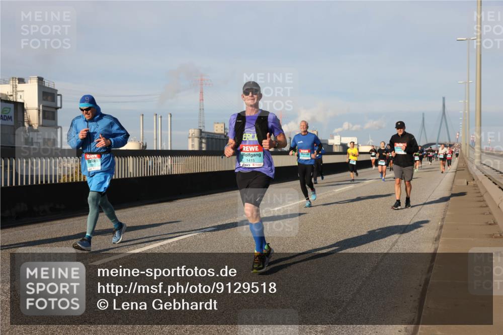 03.10.2025 - Köhlbrandbrückenlauf Lena Gebhardt http://msf.ph/oto/9129518 03.10.2025 09:48:57 Position 2 1415 meine-sportfotos.de