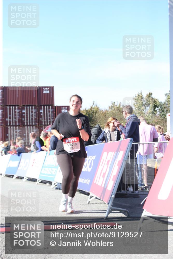 03.10.2025 - Köhlbrandbrückenlauf Jannik Wohlers http://msf.ph/oto/9129527 03.10.2025 13:43:51 Ziel 5351 meine-sportfotos.de