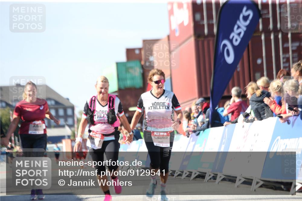 03.10.2025 - Köhlbrandbrückenlauf Jannik Wohlers http://msf.ph/oto/9129541 03.10.2025 13:43:58 Ziel 4295, 5351, 5445, 6010, 6011, 6550 meine-sportfotos.de