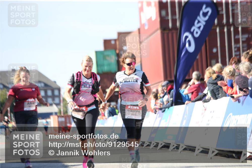 03.10.2025 - Köhlbrandbrückenlauf Jannik Wohlers http://msf.ph/oto/9129545 03.10.2025 13:43:58 Ziel 4295, 5351, 5445, 6010, 6011, 6550 meine-sportfotos.de