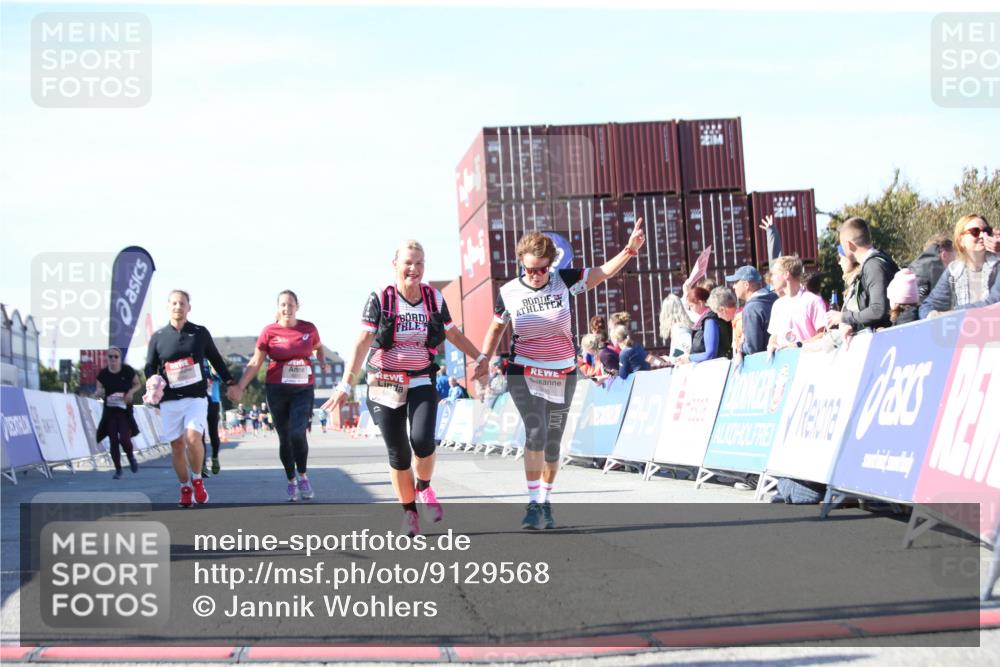 03.10.2025 - Köhlbrandbrückenlauf Jannik Wohlers http://msf.ph/oto/9129568 03.10.2025 13:44:01 Ziel 4295, 5351, 5445, 6010, 6011, 6550 meine-sportfotos.de