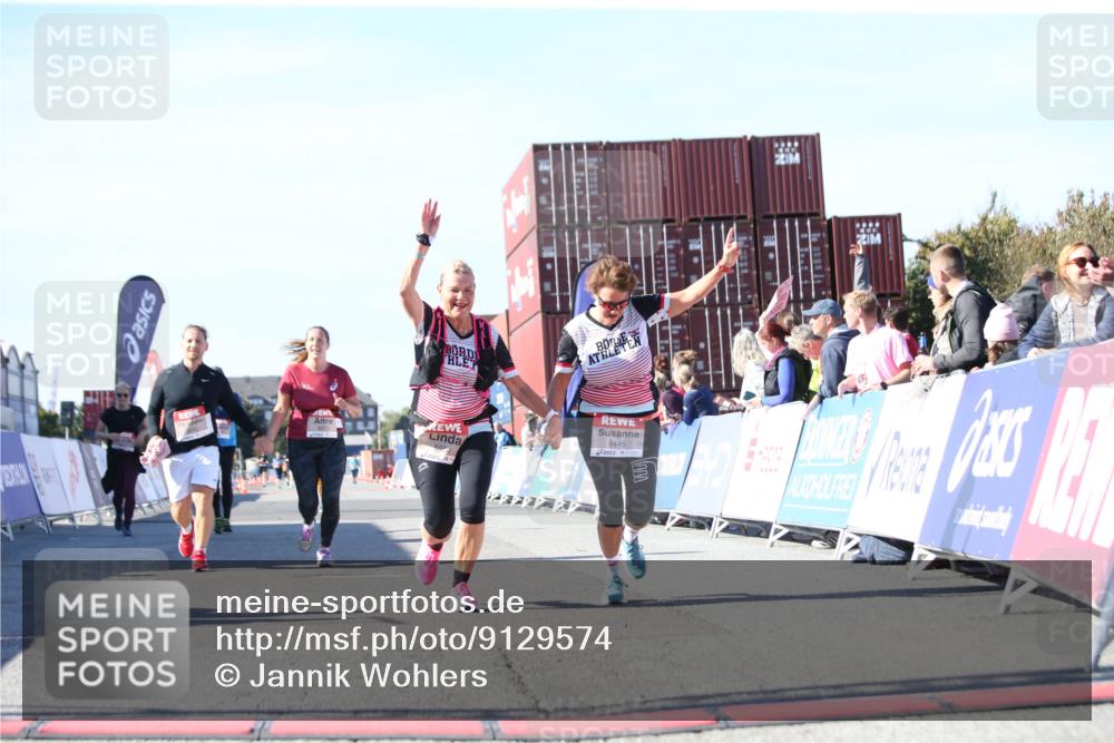 03.10.2025 - Köhlbrandbrückenlauf Jannik Wohlers http://msf.ph/oto/9129574 03.10.2025 13:44:01 Ziel 4295, 5351, 5445, 6010, 6011, 6550 meine-sportfotos.de