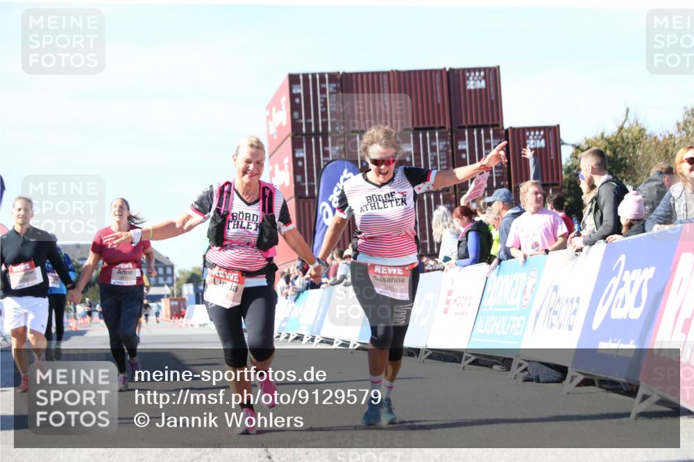 03.10.2025 - Köhlbrandbrückenlauf Jannik Wohlers http://msf.ph/oto/9129579 03.10.2025 13:44:01 Ziel 4295, 5351, 5445, 6010, 6011, 6550 meine-sportfotos.de