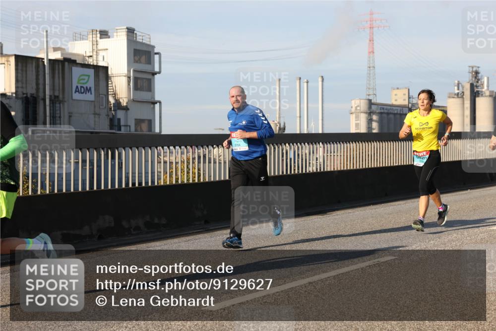 03.10.2025 - Köhlbrandbrückenlauf Lena Gebhardt http://msf.ph/oto/9129627 03.10.2025 09:49:01 Position 2 3764 meine-sportfotos.de