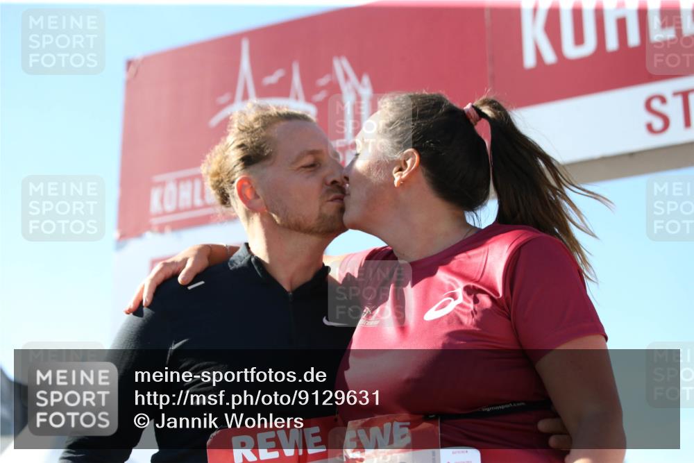 03.10.2025 - Köhlbrandbrückenlauf Jannik Wohlers http://msf.ph/oto/9129631 03.10.2025 13:44:08 Ziel 4295, 4906, 5415, 5416, 5445, 6010, 6011, 6550 meine-sportfotos.de