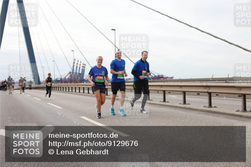 03.10.2025 - Köhlbrandbrückenlauf Lena Gebhardt http://msf.ph/oto/9129676 03.10.2025 16:04:17 Position 2  meine-sportfotos.de