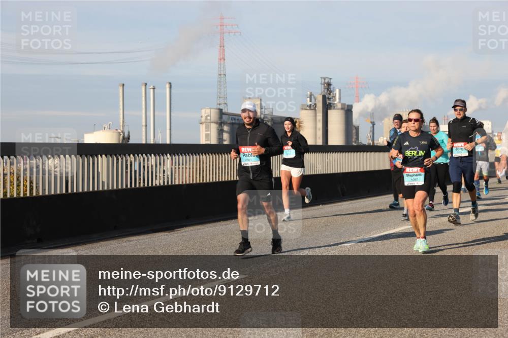 03.10.2025 - Köhlbrandbrückenlauf Lena Gebhardt http://msf.ph/oto/9129712 03.10.2025 09:49:04 Position 2 2661, 1092 meine-sportfotos.de
