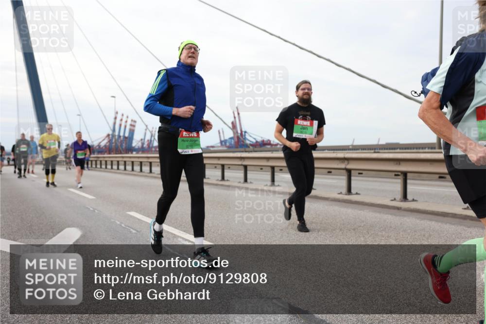 03.10.2025 - Köhlbrandbrückenlauf Lena Gebhardt http://msf.ph/oto/9129808 03.10.2025 16:04:30 Position 2 8010 meine-sportfotos.de