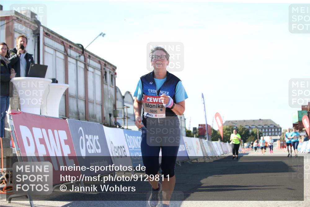 03.10.2025 - Köhlbrandbrückenlauf Jannik Wohlers http://msf.ph/oto/9129811 03.10.2025 13:44:42 Ziel 5696, 5919 meine-sportfotos.de