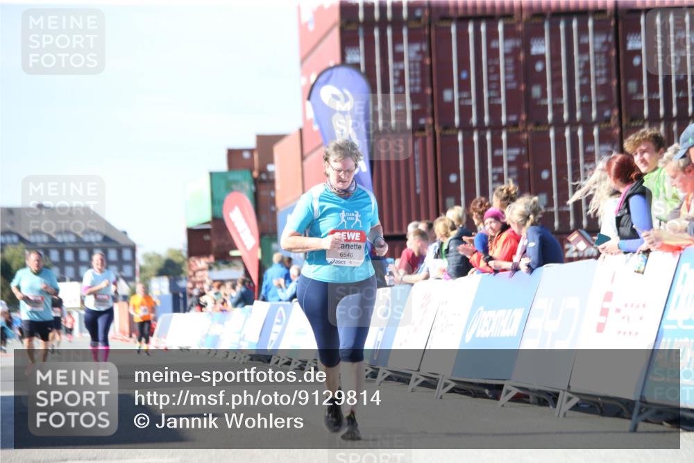 03.10.2025 - Köhlbrandbrückenlauf Jannik Wohlers http://msf.ph/oto/9129814 03.10.2025 13:44:49 Ziel 5696, 5932, 6542, 6546 meine-sportfotos.de