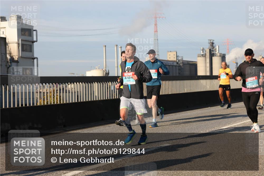 03.10.2025 - Köhlbrandbrückenlauf Lena Gebhardt http://msf.ph/oto/9129844 03.10.2025 09:49:09 Position 2 28, 3656, 3799 meine-sportfotos.de