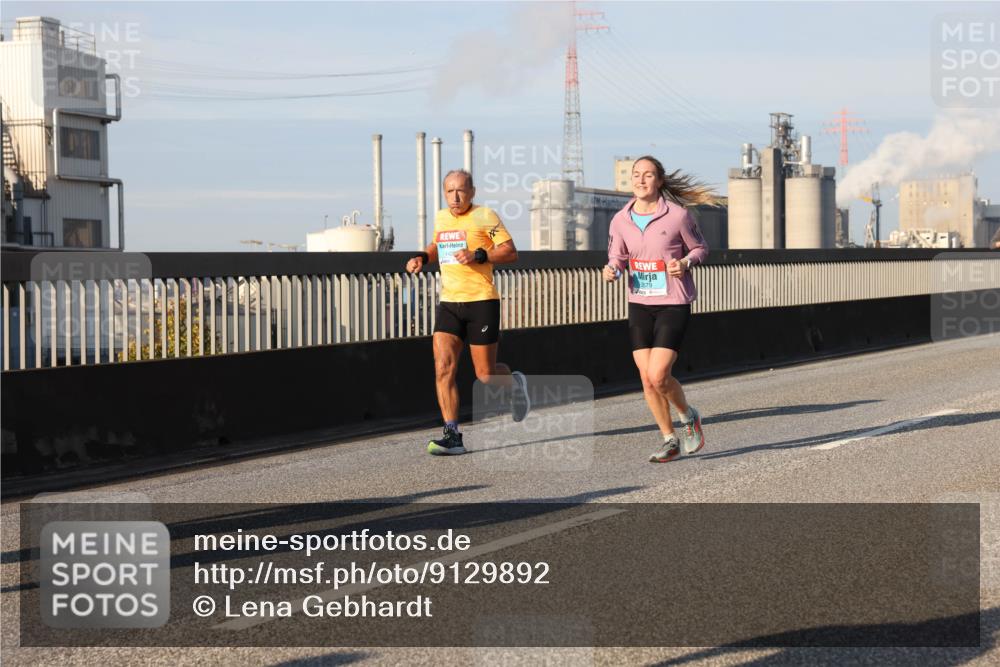 03.10.2025 - Köhlbrandbrückenlauf Lena Gebhardt http://msf.ph/oto/9129892 03.10.2025 09:49:11 Position 2 3579 meine-sportfotos.de