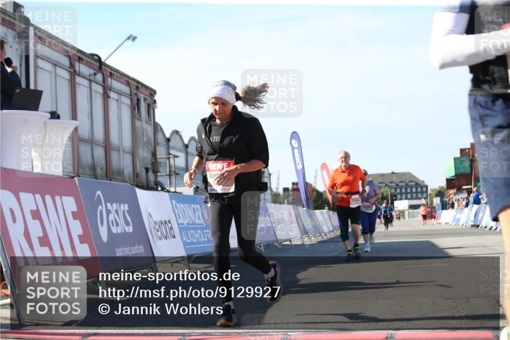 03.10.2025 - Köhlbrandbrückenlauf Jannik Wohlers http://msf.ph/oto/9129927 03.10.2025 13:45:24 Ziel 5223, 5600, 5999, 6264, 6695 meine-sportfotos.de