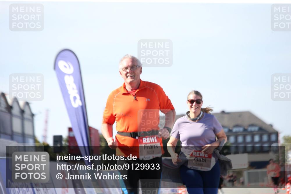 03.10.2025 - Köhlbrandbrückenlauf Jannik Wohlers http://msf.ph/oto/9129933 03.10.2025 13:45:25 Ziel 5223, 5600, 5999, 6695 meine-sportfotos.de