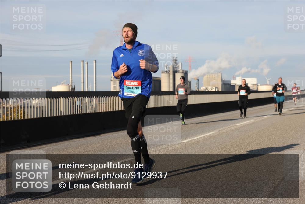 03.10.2025 - Köhlbrandbrückenlauf Lena Gebhardt http://msf.ph/oto/9129937 03.10.2025 09:49:14 Position 2 2029 meine-sportfotos.de