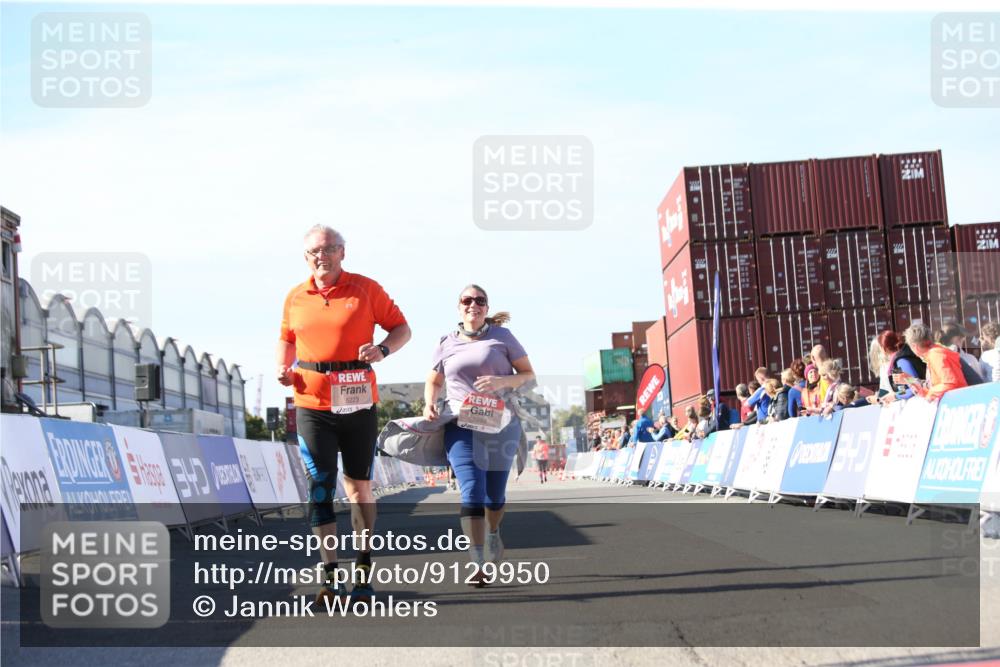 03.10.2025 - Köhlbrandbrückenlauf Jannik Wohlers http://msf.ph/oto/9129950 03.10.2025 13:45:27 Ziel 5223, 5600, 5999, 6695 meine-sportfotos.de