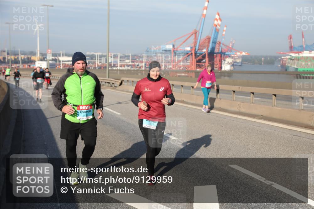 03.10.2025 - Köhlbrandbrückenlauf Yannick Fuchs http://msf.ph/oto/9129959 03.10.2025 09:05:09 Position 2 2517 meine-sportfotos.de