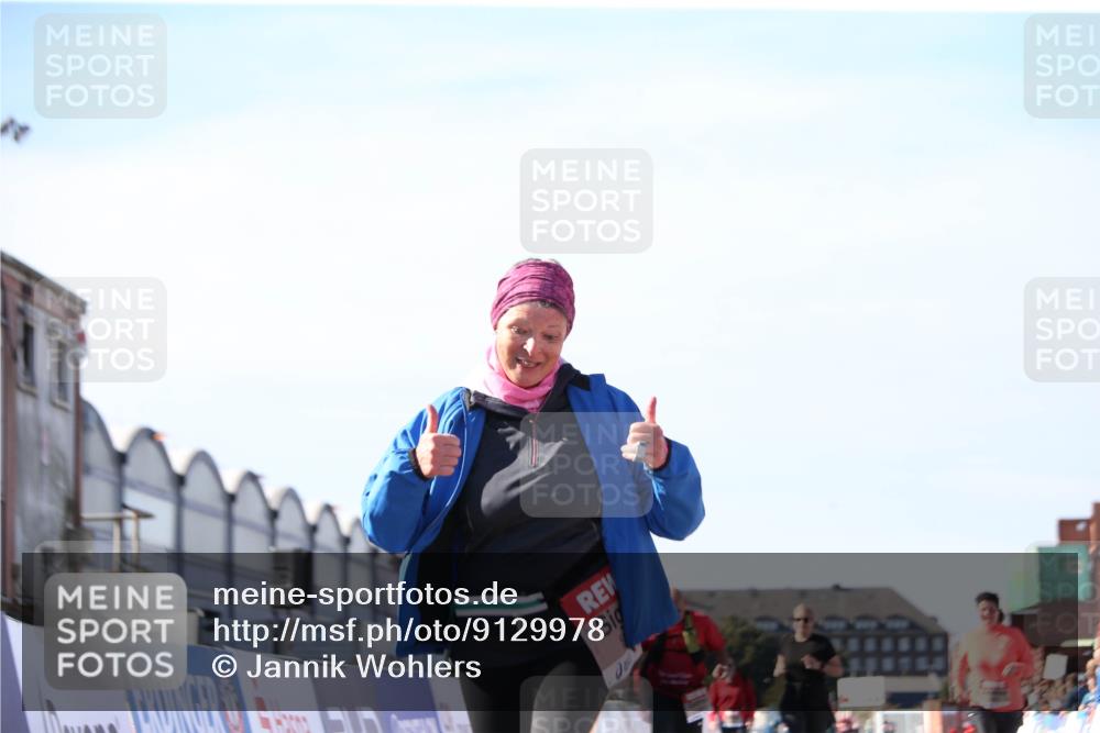 03.10.2025 - Köhlbrandbrückenlauf Jannik Wohlers http://msf.ph/oto/9129978 03.10.2025 13:45:44 Ziel 5184, 5860, 6029 meine-sportfotos.de