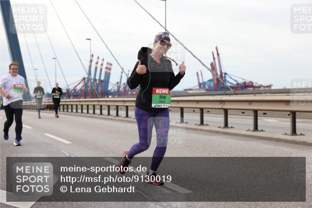 03.10.2025 - Köhlbrandbrückenlauf Lena Gebhardt http://msf.ph/oto/9130019 03.10.2025 16:04:56 Position 2 8896 meine-sportfotos.de