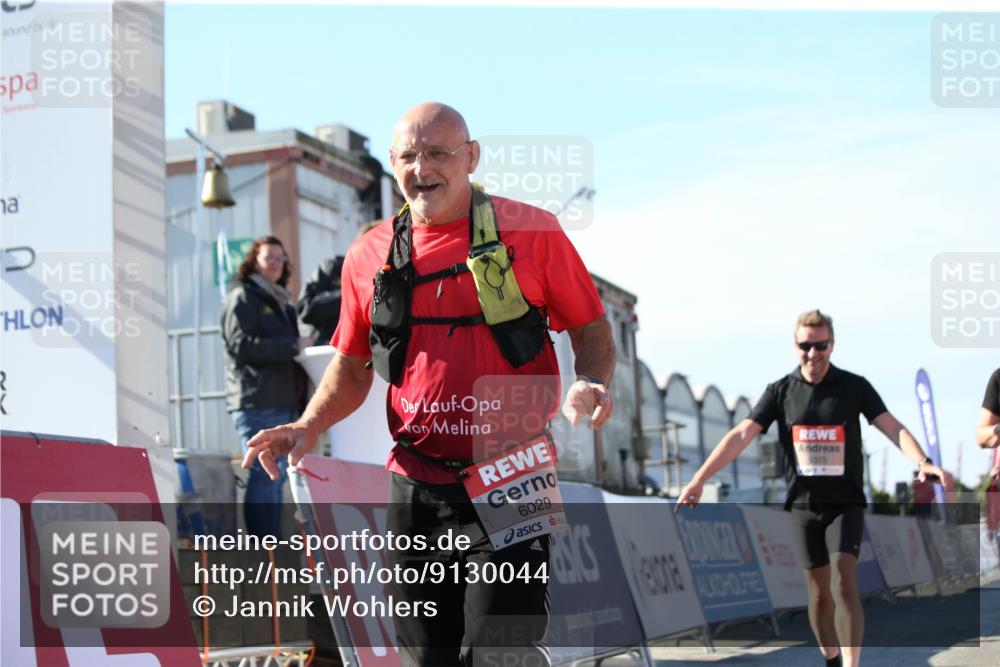 03.10.2025 - Köhlbrandbrückenlauf Jannik Wohlers http://msf.ph/oto/9130044 03.10.2025 13:45:52 Ziel 5184, 5375, 5376, 5860, 6029 meine-sportfotos.de