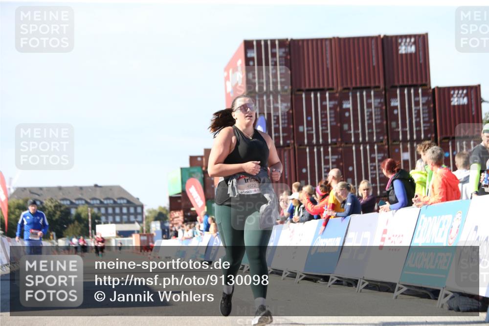 03.10.2025 - Köhlbrandbrückenlauf Jannik Wohlers http://msf.ph/oto/9130098 03.10.2025 13:46:03 Ziel 4572, 5327, 5376 meine-sportfotos.de