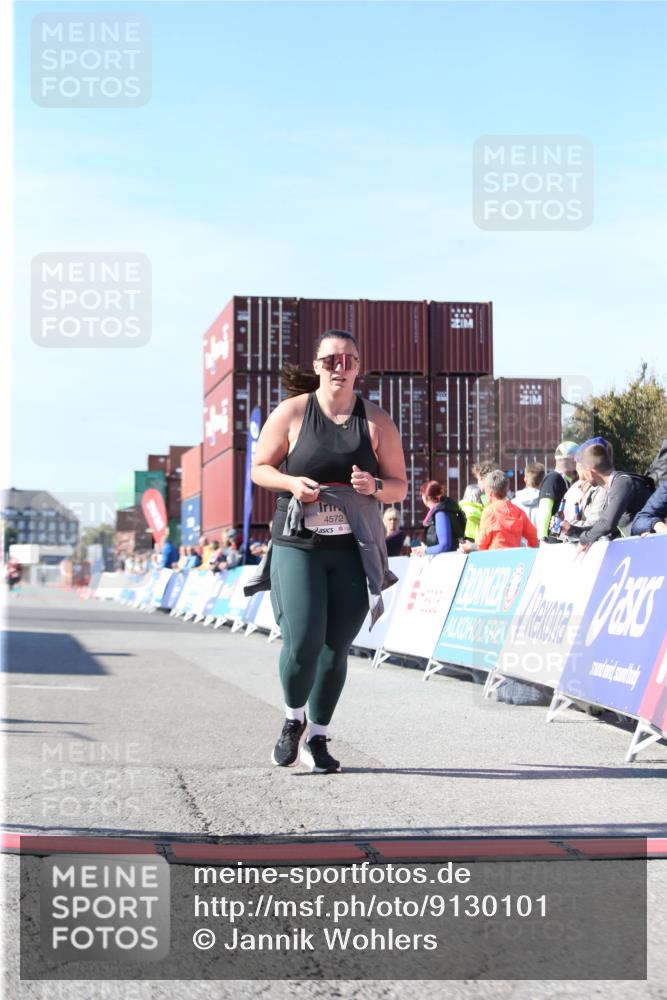 03.10.2025 - Köhlbrandbrückenlauf Jannik Wohlers http://msf.ph/oto/9130101 03.10.2025 13:46:04 Ziel 4572, 5327 meine-sportfotos.de