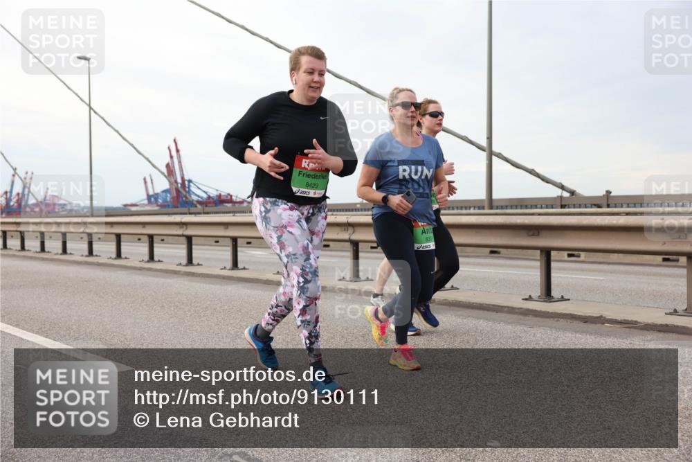 03.10.2025 - Köhlbrandbrückenlauf Lena Gebhardt http://msf.ph/oto/9130111 03.10.2025 16:05:12 Position 2 8429, 2024, 830 meine-sportfotos.de