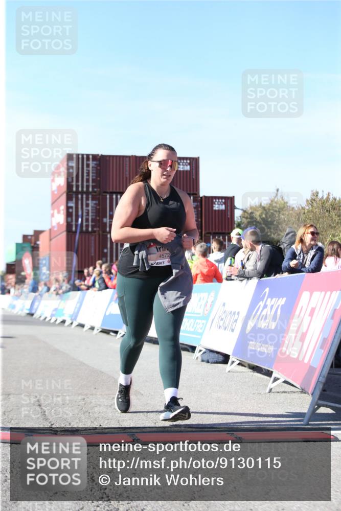 03.10.2025 - Köhlbrandbrückenlauf Jannik Wohlers http://msf.ph/oto/9130115 03.10.2025 13:46:05 Ziel 4572, 5327 meine-sportfotos.de