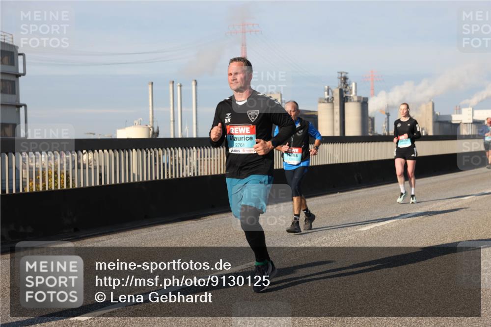 03.10.2025 - Köhlbrandbrückenlauf Lena Gebhardt http://msf.ph/oto/9130125 03.10.2025 09:49:19 Position 2 2761 meine-sportfotos.de