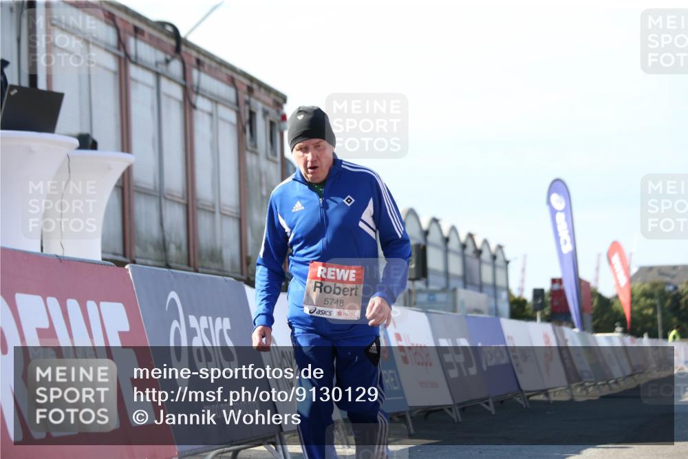 03.10.2025 - Köhlbrandbrückenlauf Jannik Wohlers http://msf.ph/oto/9130129 03.10.2025 13:46:13 Ziel 4572, 5748 meine-sportfotos.de