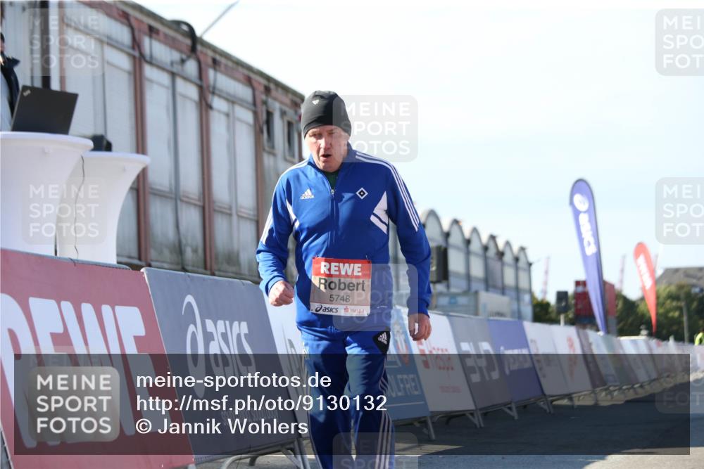03.10.2025 - Köhlbrandbrückenlauf Jannik Wohlers http://msf.ph/oto/9130132 03.10.2025 13:46:13 Ziel 4572, 5748 meine-sportfotos.de