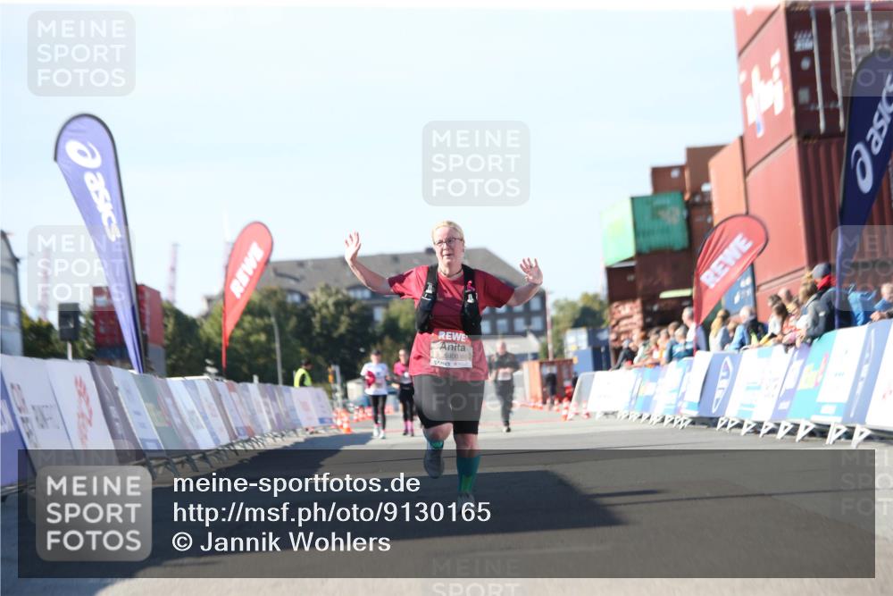 03.10.2025 - Köhlbrandbrückenlauf Jannik Wohlers http://msf.ph/oto/9130165 03.10.2025 13:46:25 Ziel 5900 meine-sportfotos.de