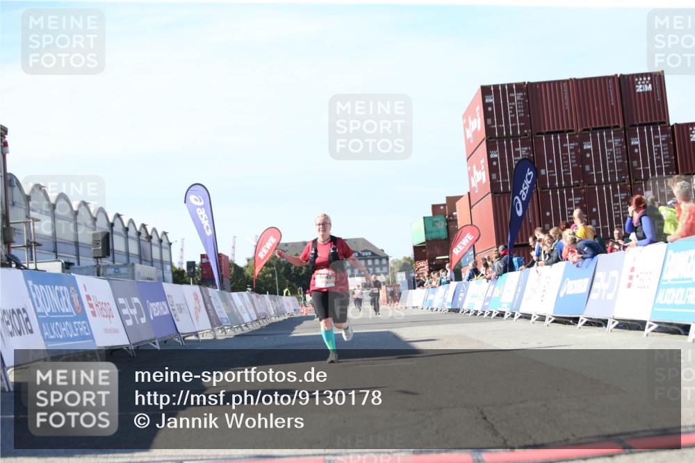 03.10.2025 - Köhlbrandbrückenlauf Jannik Wohlers http://msf.ph/oto/9130178 03.10.2025 13:46:26 Ziel 5900 meine-sportfotos.de