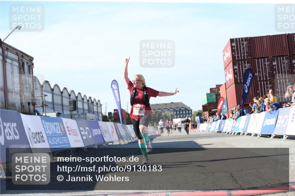 03.10.2025 - Köhlbrandbrückenlauf Jannik Wohlers http://msf.ph/oto/9130183 03.10.2025 13:46:28 Ziel 5900 meine-sportfotos.de