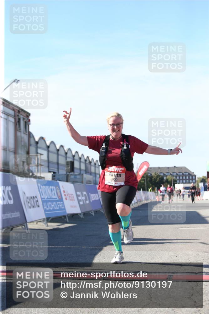 03.10.2025 - Köhlbrandbrückenlauf Jannik Wohlers http://msf.ph/oto/9130197 03.10.2025 13:46:29 Ziel 5900 meine-sportfotos.de
