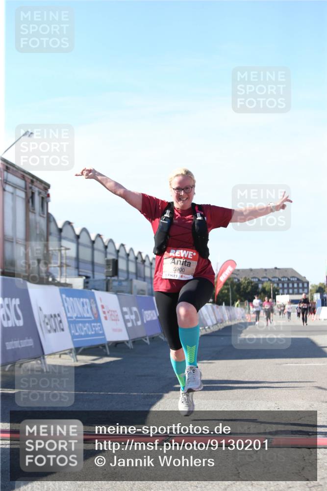 03.10.2025 - Köhlbrandbrückenlauf Jannik Wohlers http://msf.ph/oto/9130201 03.10.2025 13:46:29 Ziel 5900 meine-sportfotos.de