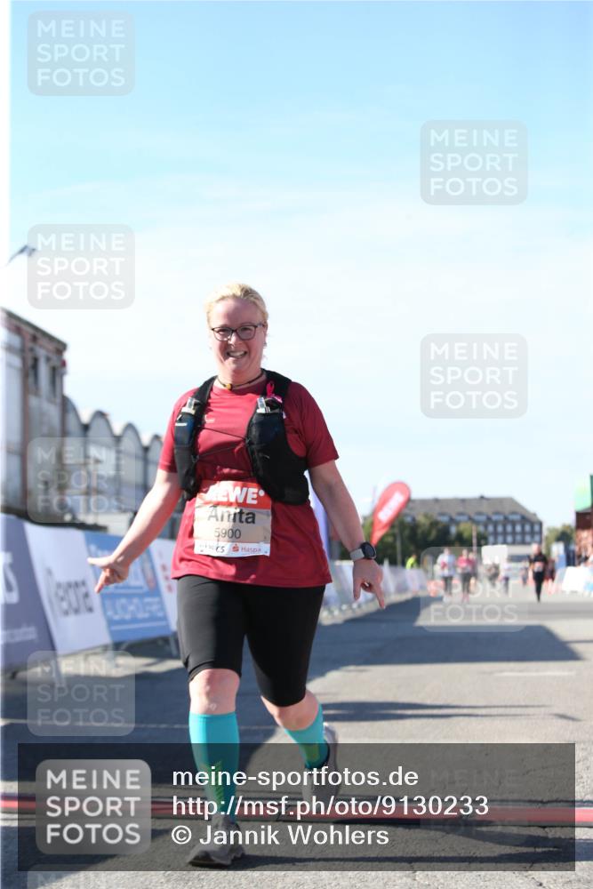 03.10.2025 - Köhlbrandbrückenlauf Jannik Wohlers http://msf.ph/oto/9130233 03.10.2025 13:46:30 Ziel 5900 meine-sportfotos.de