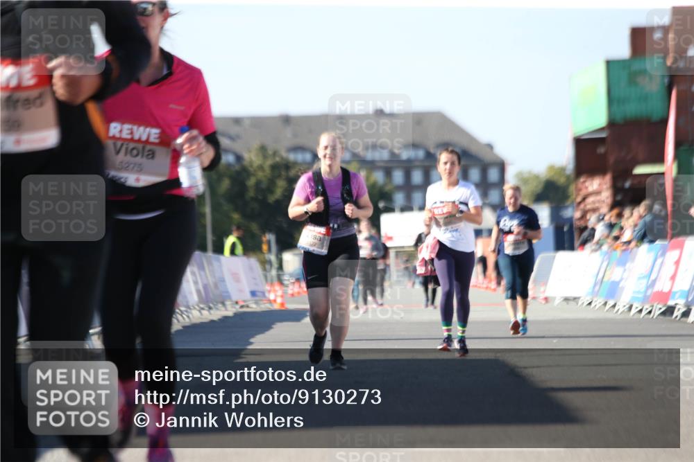 03.10.2025 - Köhlbrandbrückenlauf Jannik Wohlers http://msf.ph/oto/9130273 03.10.2025 13:46:48 Ziel 5275, 5372, 5388, 5759 meine-sportfotos.de