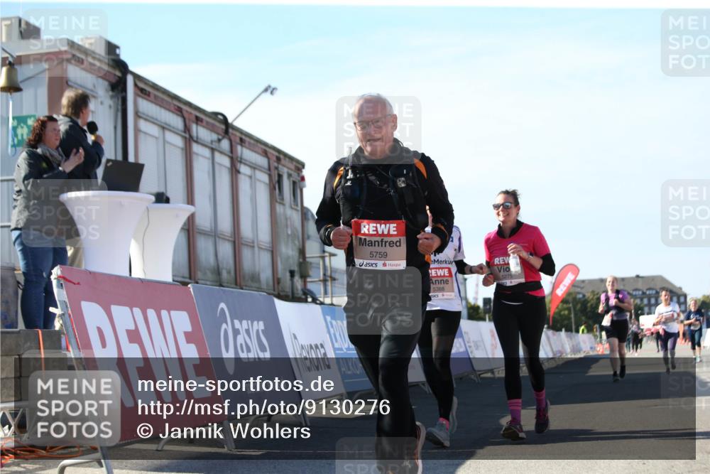 03.10.2025 - Köhlbrandbrückenlauf Jannik Wohlers http://msf.ph/oto/9130276 03.10.2025 13:46:49 Ziel 5275, 5372, 5388, 5759 meine-sportfotos.de