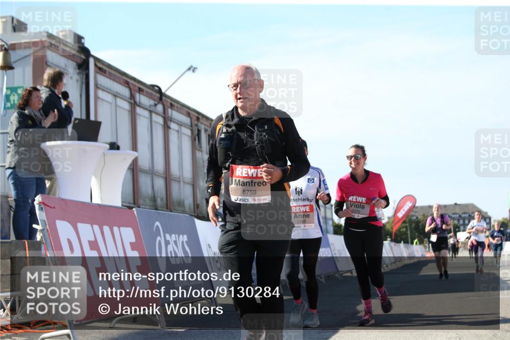 03.10.2025 - Köhlbrandbrückenlauf Jannik Wohlers http://msf.ph/oto/9130284 03.10.2025 13:46:49 Ziel 5275, 5372, 5388, 5759 meine-sportfotos.de