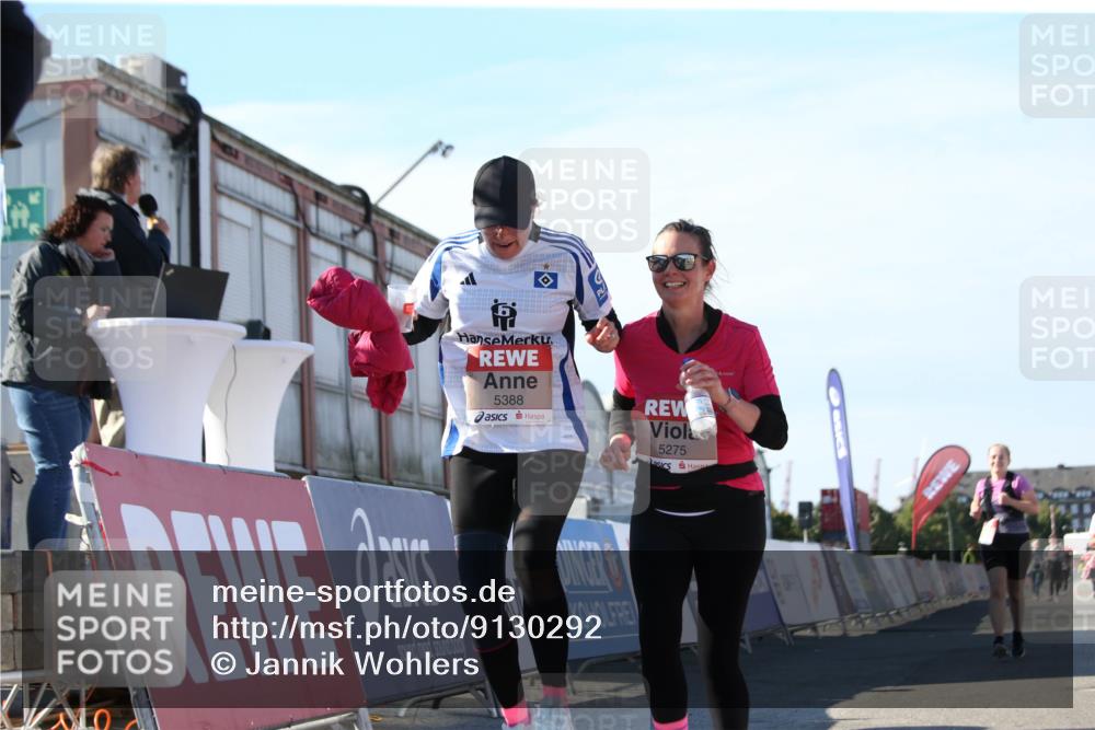 03.10.2025 - Köhlbrandbrückenlauf Jannik Wohlers http://msf.ph/oto/9130292 03.10.2025 13:46:50 Ziel 5275, 5295, 5372, 5388, 5759 meine-sportfotos.de
