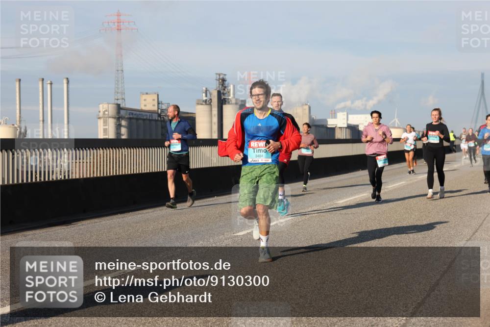 03.10.2025 - Köhlbrandbrückenlauf Lena Gebhardt http://msf.ph/oto/9130300 03.10.2025 09:49:25 Position 2 17, 3484 meine-sportfotos.de